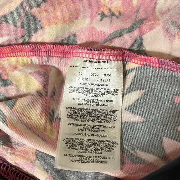 NWT Columbia Hike Performance Tank Size Small - Picture 10 of 10